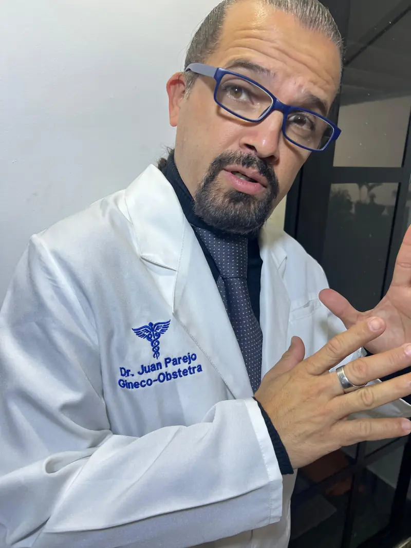 Primer plano dramático de Juan Parejo